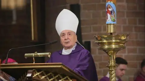  Arcybiskup senior archidiecezji gnieźnieńskiej Józef Kowalczyk