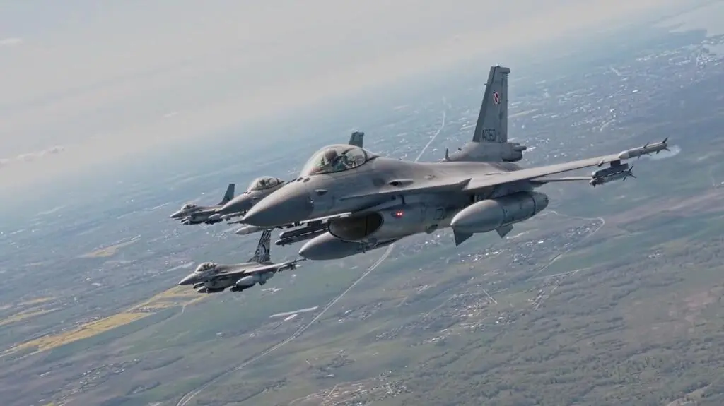 Polska poderwała myśliwce. Lotniska Rzeszów i Lublin zamknięte