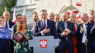 Czy Nawrocki wywiąże się ze swoich obietnic? Sondaż