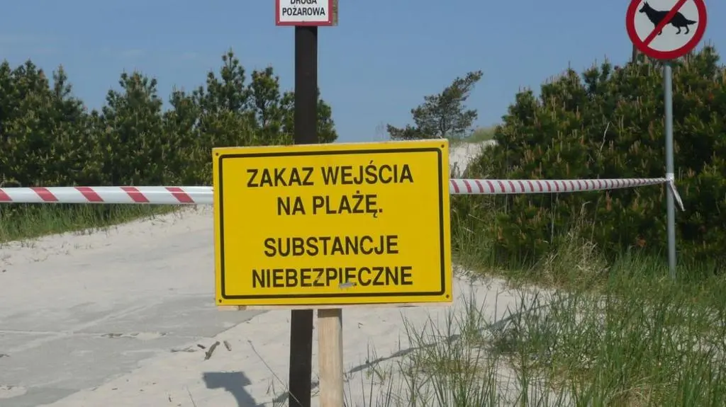 Zakaz wstępu na plażę w Czołpinie