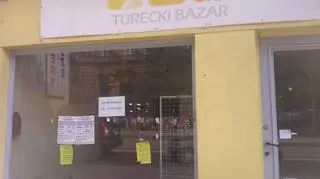Na wystawach sklepowych najczęściej można zobaczyć kartki z napisem "do wynajęcia"