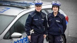 Po godzinie poszukiwań, 9-latkę odnalazły policjantki drogówki: st. post. Małgorzata Bejger i post. Agnieszka Kowalik