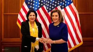 Prezydent Gruzji Salome Zurabiszwili i spikerka Izby Reprezentantów Nancy Pelosi 