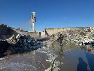 Pożar składowiska odpadów w Lublinie