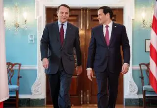 Sikorski w USA. Tego będą dotyczyły rozmowy z Rubio 