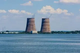 Widok na Zaporoską Elektrownię Jądrową 
