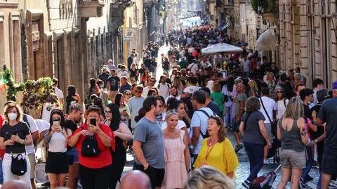 "Usuwamy zamki". Protest przeciw masowej turystyce