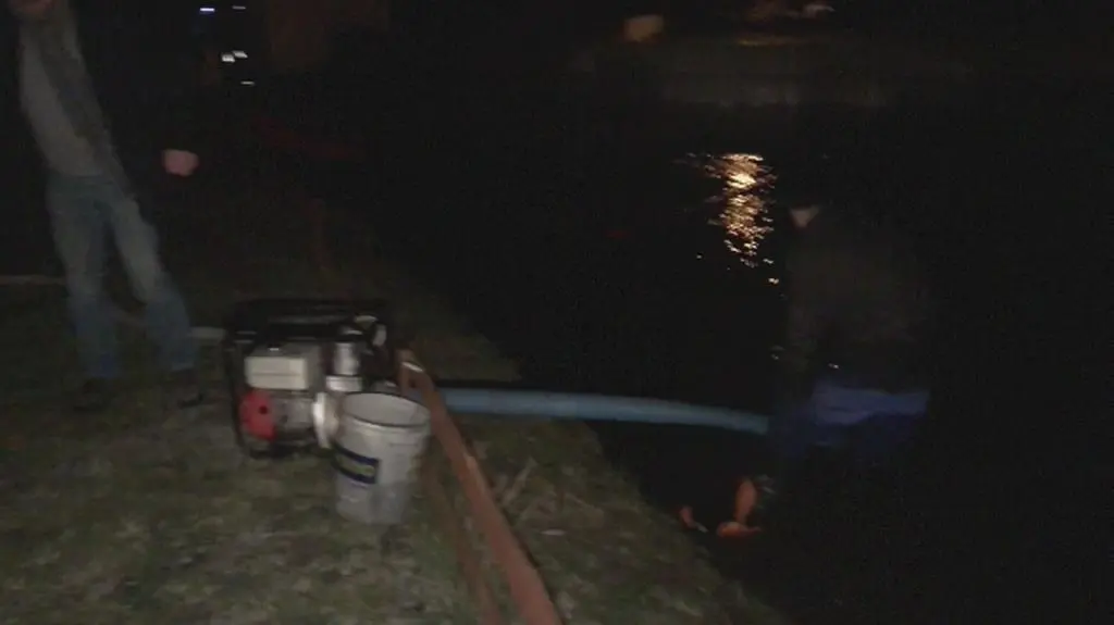 Zalania po nocnej wichurze