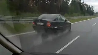 Zginęły dwie młode osoby, policja prosi o pomoc