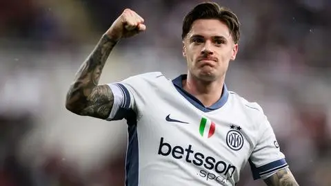 Piękny gol z dystansu Zalewskiego 