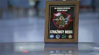 Pamiątkowa naszywka Artura Molędy przekazana na aukcję 34. Finału Wielkiej Orkiestry Świątecznej Pomocy 