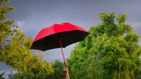 Deszcz, parasol