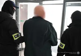 Zamiast kontrolować, miał brać pieniądze. Inspektor podejrzany o korupcję
