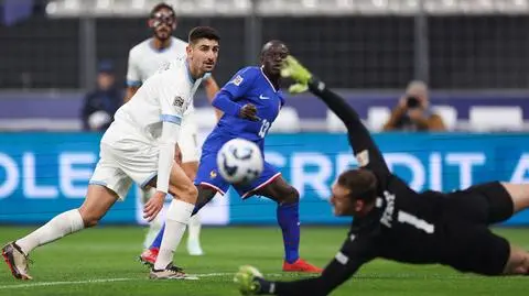 Mecz podwyższonego ryzyka, pustki na trybunach. Francja rozczarowała