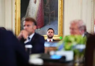  J.D. Vance o Ukrainie i stanowisku Trumpa. "Prezydent tego oczekuje"