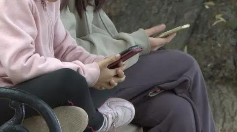 Telefobia. Strach przed rozmowami telefonicznymi coraz bardziej powszechny