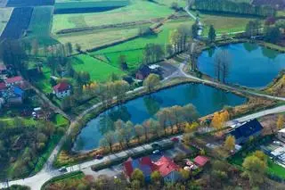 Stawy w Masłomiącej w 2014 roku. Zdjęcie archiwalne