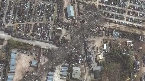 Zdjęcie satelitarne terenu przemysłowego, w który uderzył samolot transportowy firmy UPS