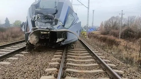 Po zderzeniu z wywrotką, skład został mocno uszkodzony