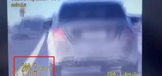 200 kilometrów na godzinę na liczniku. Bo śpieszyła się "na paznokcie"