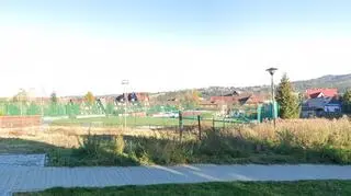 Był nakaz rozbiórki boiska, są mecze i głośne kibicowanie