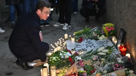 "Niewyobrażalne okrucieństwo". Premier Szwecji w miejscu śmierci Polaka