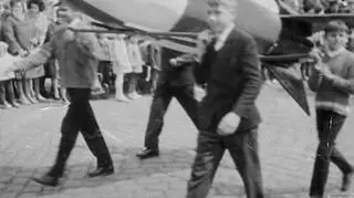 Pochód pierwszomajowy na Placu Zwycięstwa