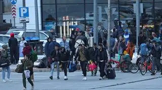 Rosjanie opuszczają kraj. Chcą uniknąć częściowej mobilizacji na wojnę