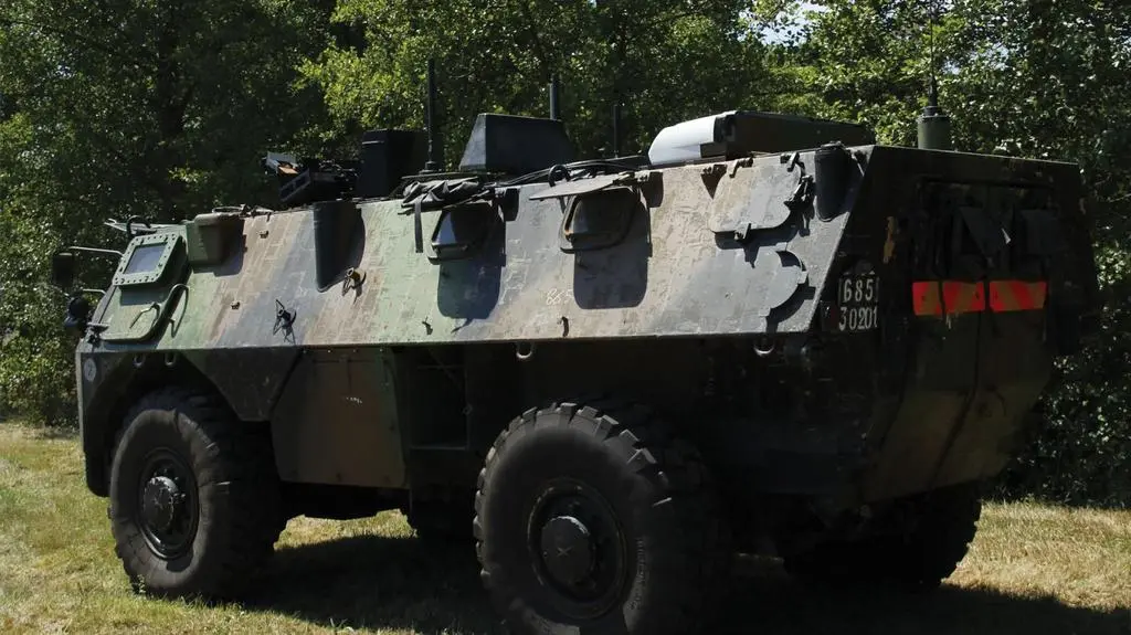 Transporter opancerzony VAB Bison