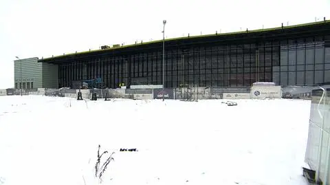 Kryzys na rynku, budowa lotniska w Radomiu trwa