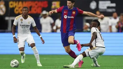 Popis Barcelony w El Clasico. Lewandowski wyręczony