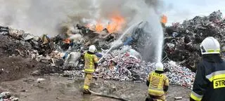 Pożar składowiska odpadów w Przysiece Polskiej