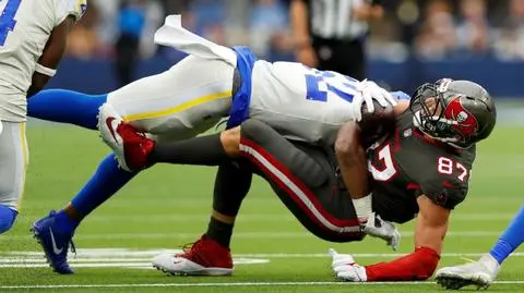 Przebite płuco, cztery żebra pęknięte i jedno złamane. Multum kontuzji gwiazdy NFL