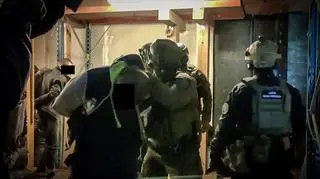 W tej sprawie osiem osób ma status podejrzanego