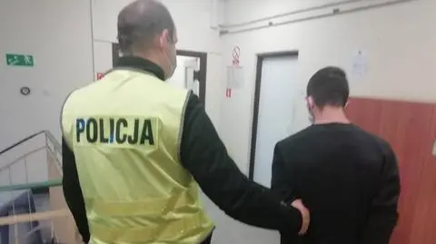 Kierowcy zauważyli ciało kobiety w rowie. Zarzuty dla 23-letniego kierowcy