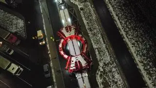 Transport elementów maszyny TBM, która będzie drążyć tunel na drodze ekspresowej S19 Rzeszów Południe - Babica, można śledzić w mediach społecznościowych na stronie rzeszowskiego oddziału Generalnej Dyrekcji Dróg Krajowych i Autostrad 