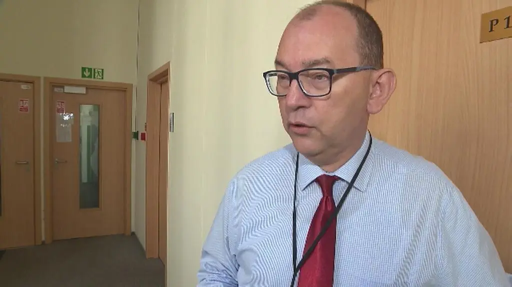 Sędzia Przemysław Radzik w rozmowie z reporterem Faktów TVN