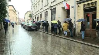 Kolejki do szczepień