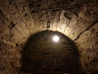 Krypta ma 130 centymetrów wysokości
