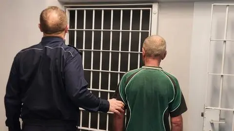 Ukradł kurtkę i spodnie. Wpadł, bo wrócił do sklepu ubrany w skradzioną odzież