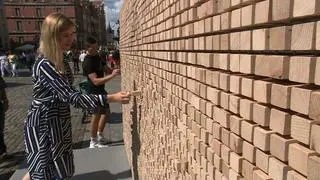 Znikający mur w Gdańsku