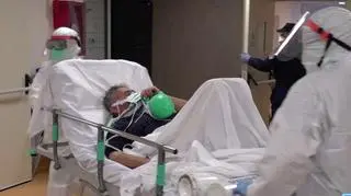 Szpital w Neapolu nie dopuścił do zakażenia personelu medycznego koronawirusem