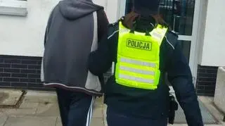 48-letni kierowca, który proponował łapówkę policjantom, został zatrzymany