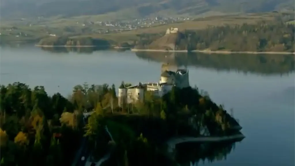Fragment filmu Poland: The Royal Tour