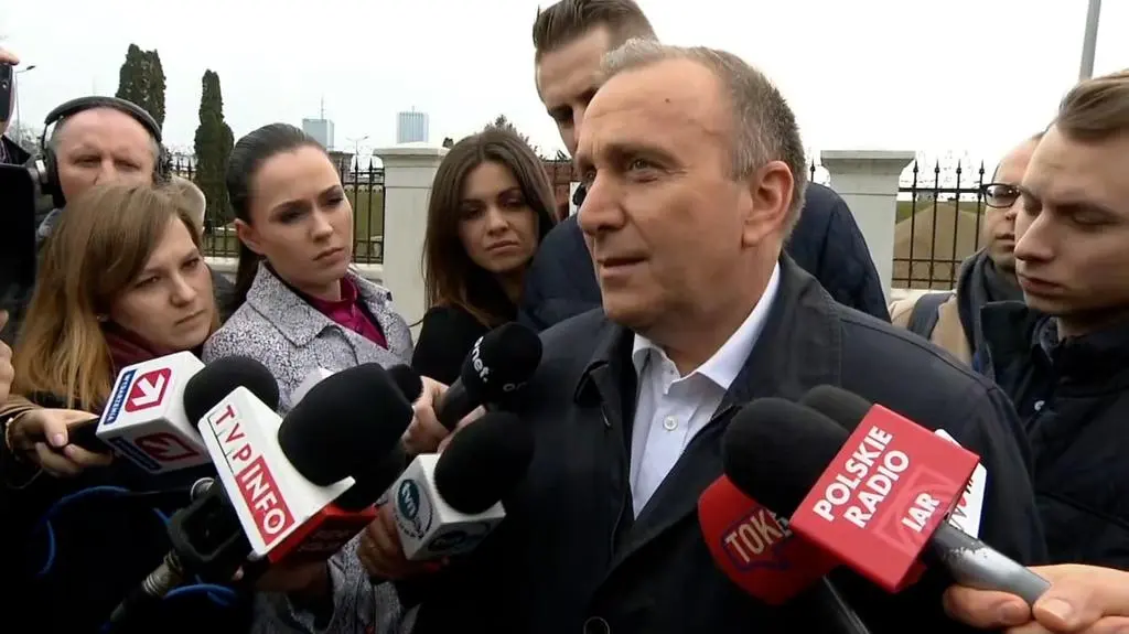 Schetyna: wniosek o wotum nieufności po przeprowadzeniu rozmów z przedstawicielami klubów parlamentarnych