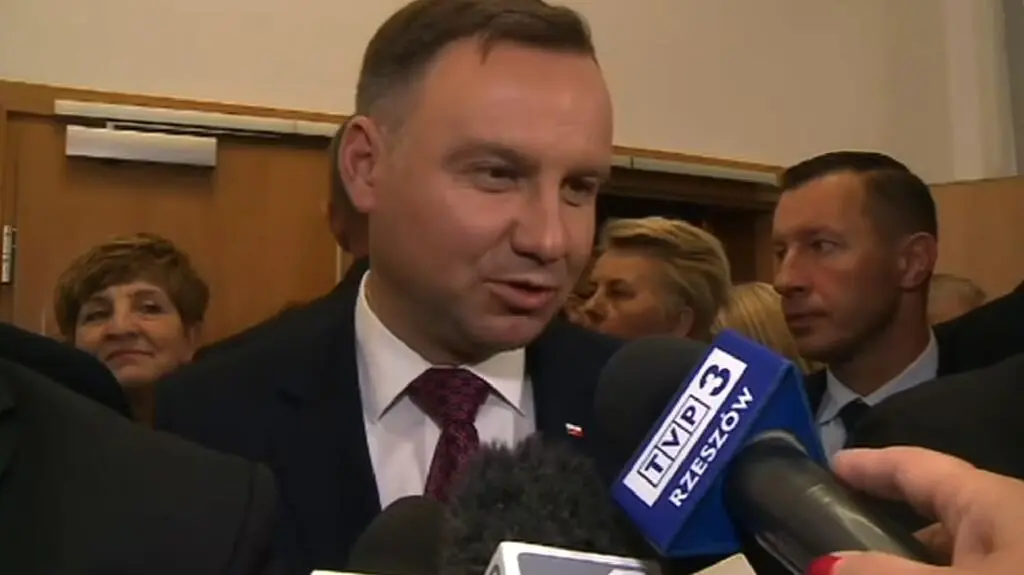 Prezydent: ustawy wiążą każdego sędziego