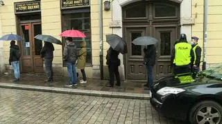 Kolejki do szczepień