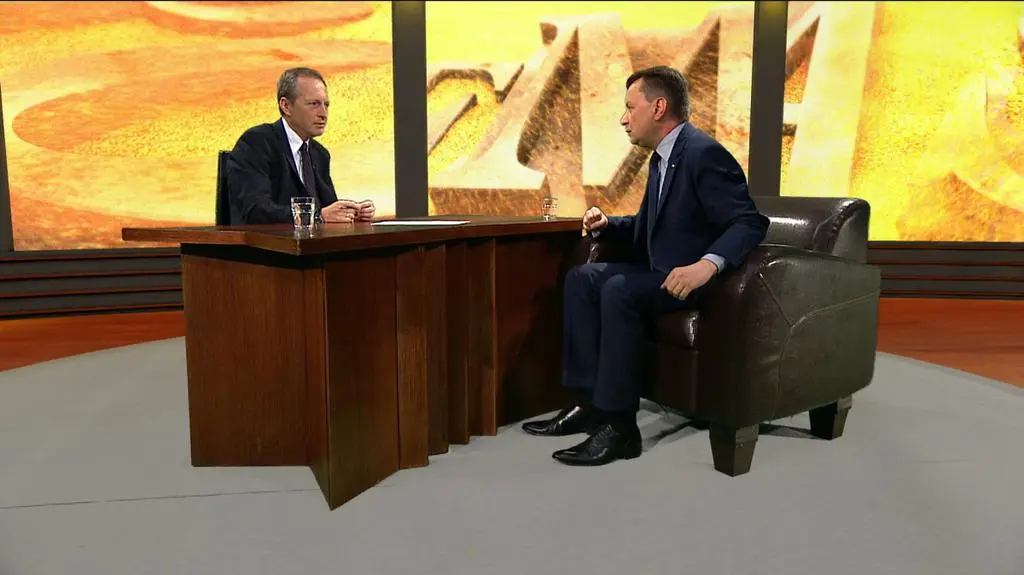 "Ktoś z KE chce nam narzucić przyjmowanie imigrantów, abyśmy płacili za błędy innych"