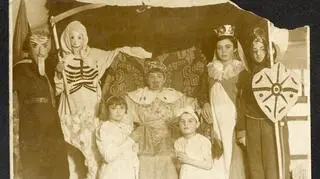 Jasełka w polskim Domu Dziecka w Bolszoj Jerbie. Zdjęcie z 25 grudnia 1942 roku