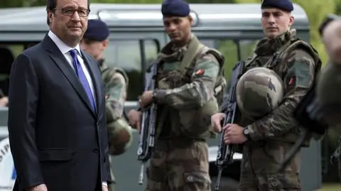 Hollande: musimy walczyć z IS, ale przestrzegając prawa